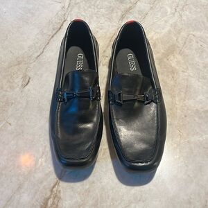 GUESS DRESS LOAFERS